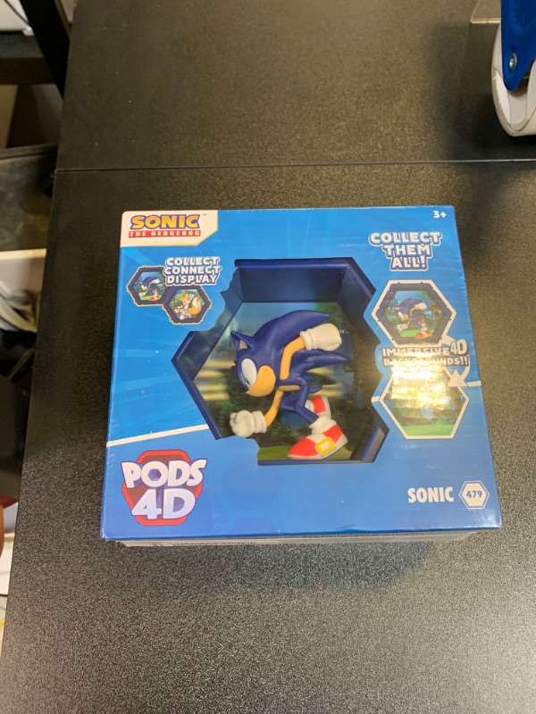 Photo 2 of WOW! PODS 4D Sonic - Sonic & Tails (2 Pack) - Unique Connectable & Collectable Action Figure Toy, Wall/Shelf Display, Easter Basket Stuffers, Marvel Toy Figures, Marvel Toys & Gifts for Kids & Adults