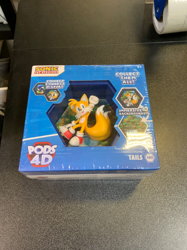 Photo 3 of WOW! PODS 4D Sonic - Sonic & Tails (2 Pack) - Unique Connectable & Collectable Action Figure Toy, Wall/Shelf Display, Easter Basket Stuffers, Marvel Toy Figures, Marvel Toys & Gifts for Kids & Adults