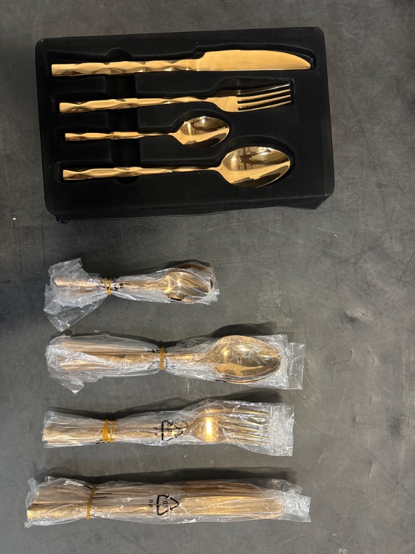 Photo 1 of 24-Piece Cutlery Set Berlinger Haus Mirror Champagne