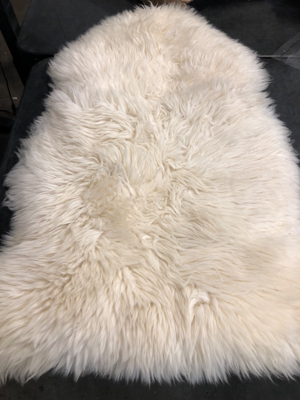 Photo 1 of **Minor Smell* Kopal Genuine Australian Sheepskin Rug, Real Lambskin Area Rug, 2x3 ft Single Pelt, Natural White