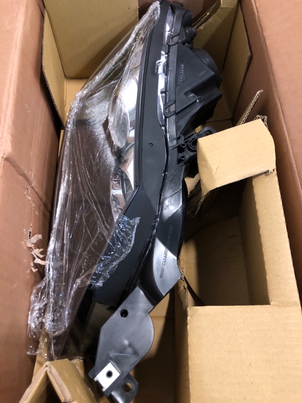 Photo 1 of For Mazda CX-7 Headlight Lamp 2010 2011 HID Passenger Right Side