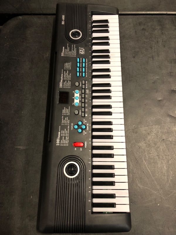 Photo 1 of 61 keys keyboard piano, Electronic Digital Piano with Built-In Speaker Microphone, Portable Keyboard Gift Teaching for Beginners, electric piano for kids