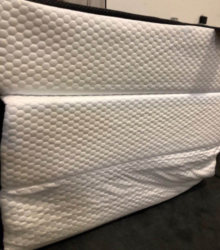 Photo 1 of Folding Mattress,3 inch Twin Tri-Folding Memory Foam Mattress, Portable Trifold with Washable Cover, Non-Slip Bottom for Camping & Guest Beds