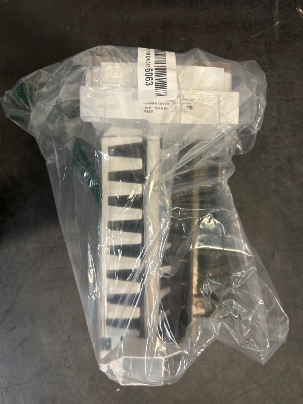 Photo 1 of Norcold Inc. Refrigerators Norcold 633324 Ice Maker Assembly F/682