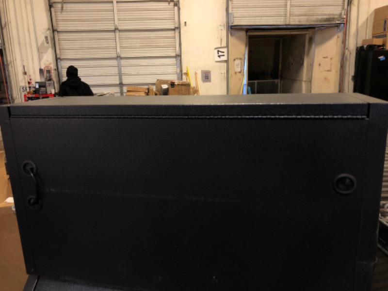 Photo 7 of WEN 42-Inch Premium Tool Chest with Heavy Duty 21-Gauge Powder-Coated Steel Construction and Onboard Charging Station (used, minor dent on the sides)