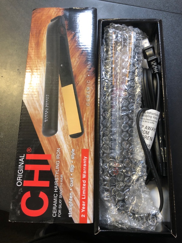 Photo 2 of CHI 1 Inch Original Ceramic Flat Hairstyling Iron