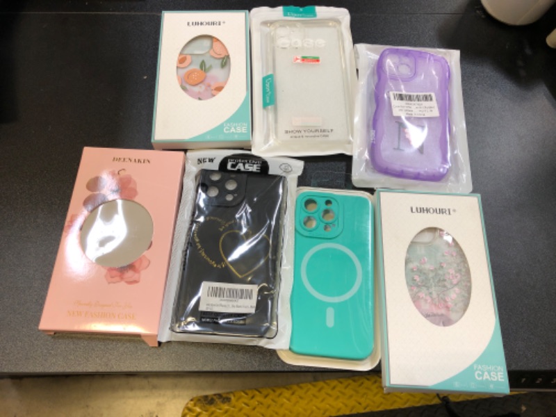 Photo 7 of MISCELLANEOUS IPHONE CASES (7 CASES, VARIOUS PHONE SIZES)