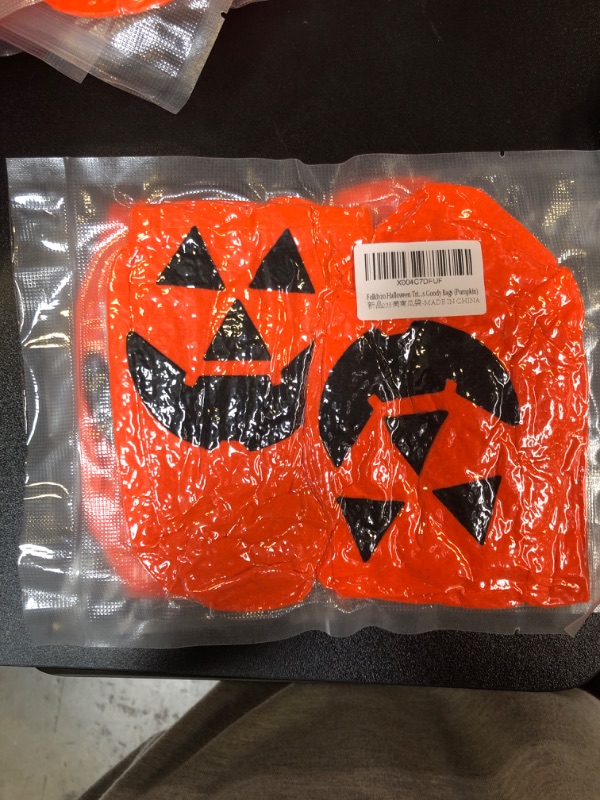 Photo 2 of 1 Folklyzo Halloween Trick or Treat Bags Halloween Pumpkin Buckets,2Pcs Halloween Pumpkin Candy Bags Tote Pumpkin Candy Basket Trick or Treat Bucket,Halloween Party Favor Supplies Goody Bags (Pumpkin)