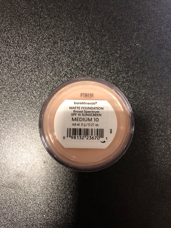 Photo 2 of bareMinerals MATTE SPF 15 Foundation