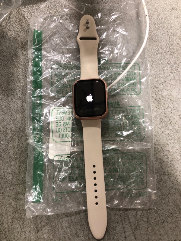 Photo 2 of Apple Watch Series 8 (GPS