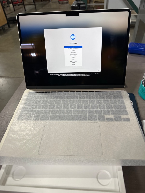 Photo 2 of Apple 2024 MacBook Air 13-inch Laptop with M3 chip: Built for Apple Intelligence, 13.6-inch Liquid Retina Display, 16GB Unified Memory, 512GB SSD Storage, Backlit Keyboard, Touch ID; Starlight 