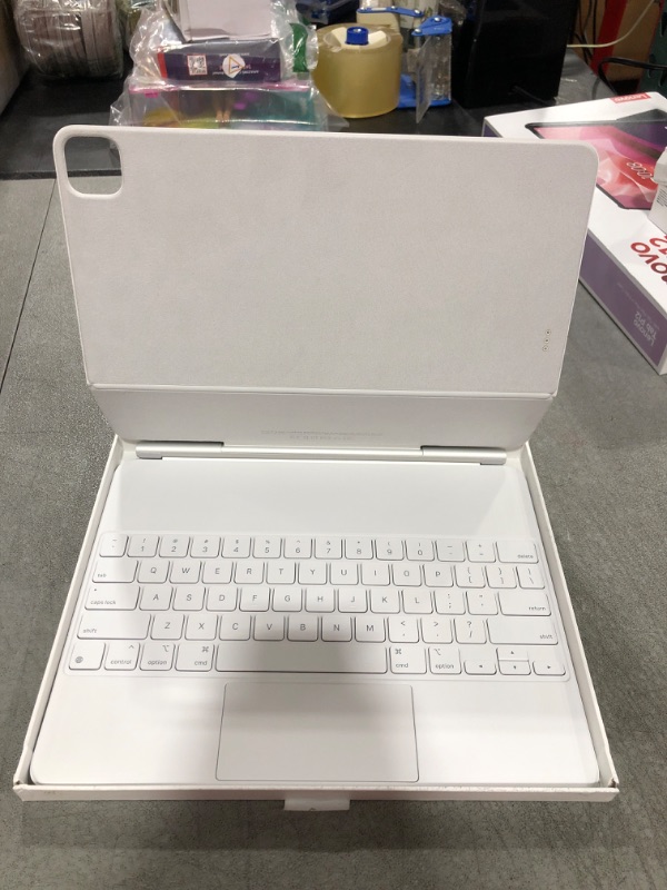 Photo 4 of Apple Magic Keyboard for iPad Pro 12.9-inch