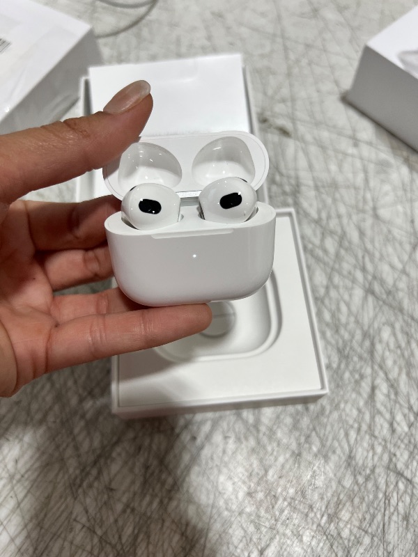 Photo 5 of AirPods (3rd Generation) with Lightning Charging Case
