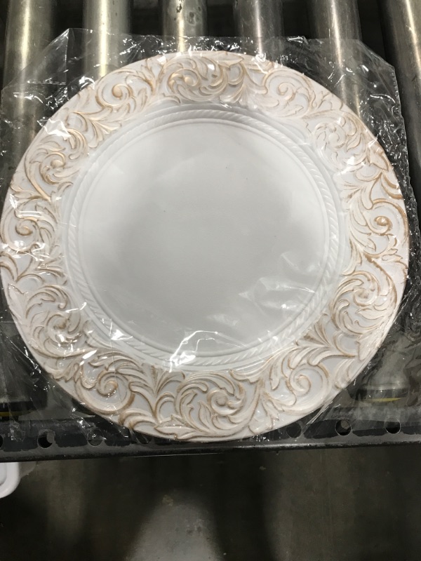 Photo 1 of 13" DECORATIVE PLASTIC PLATES