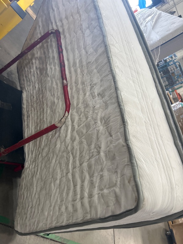 Photo 3 of **** NO REFUNDABLE, DIRTY , NO PACKAGE **** Novilla Full Size Mattress, 12 Inch Hybrid Mattress Full with Comfort Foam, Innerspring Full Size Mattress in a Box, Mattress Full Size Bed for Pressure & Pain Relief, Soft Feel but Supportive