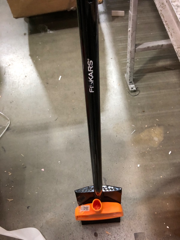 Photo 1 of Fiskars Steel D-Handle Square Garden Spade