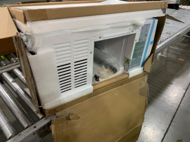 Photo 3 of  8100 BTU WINDOW AIR CONDITIONING UNIT 