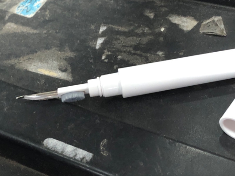 Photo 2 of 3-in-1 earbud cleaning pen