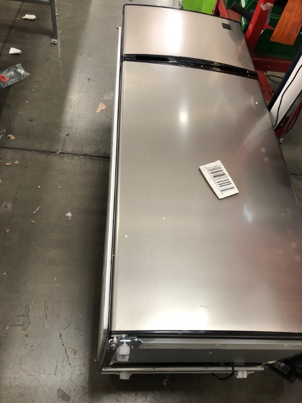 Photo 2 of * MINOR DAMAGE* RCA 7.2 Cu. Ft. Top Freezer Refrigerator in Platinum