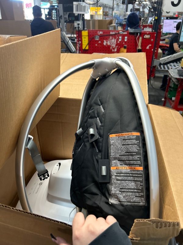 Photo 1 of *****CANNOT FULLY TEST , UNKNOWN MISSING PARTS *** 4moms MamaRoo Multi Motion Swing