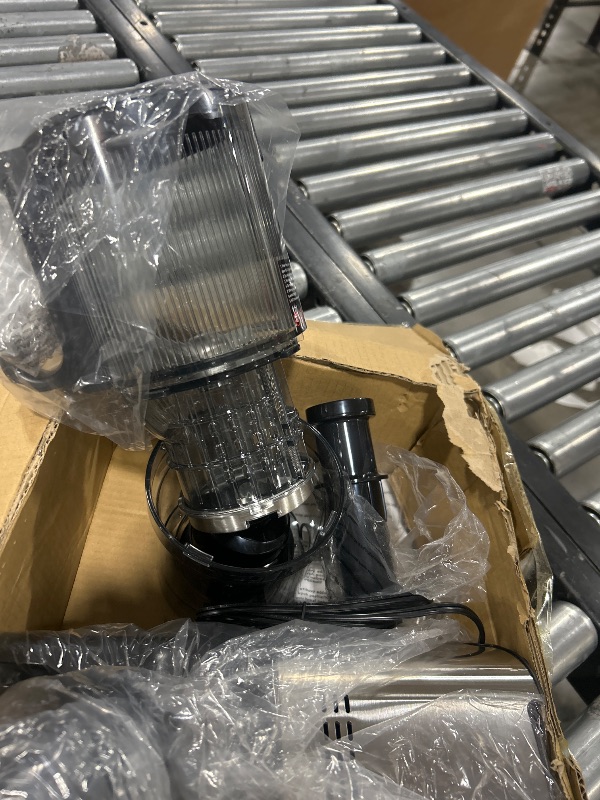 Photo 1 of AMZCHEF Cold Press Juicer