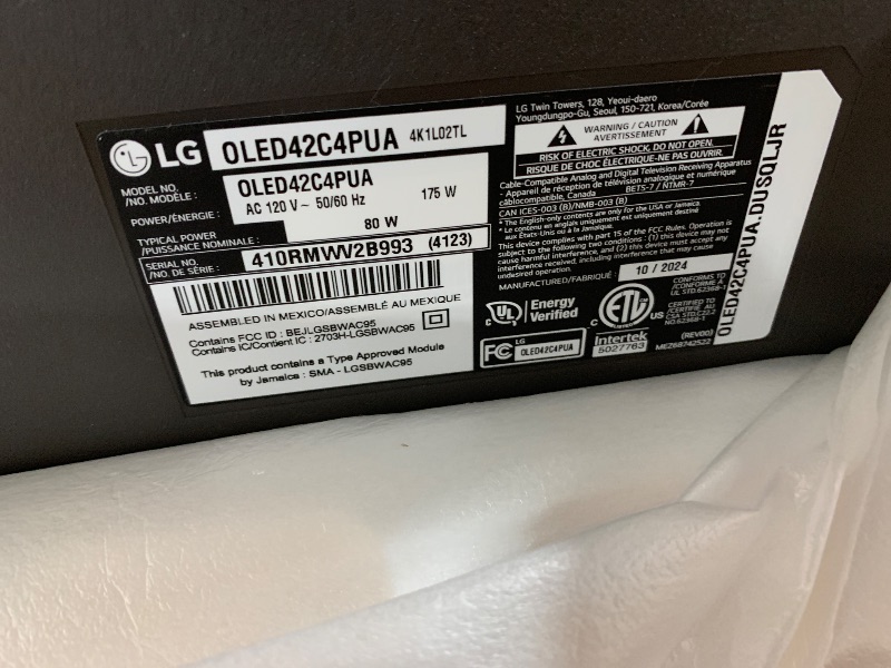 Photo 1 of LG 42-Inch Class OLED evo C4 Series Smart TV 4K Processor Flat Screen with Magic Remote AI-Powered with Alexa Built-in (OLED42C4PUA, 2024)