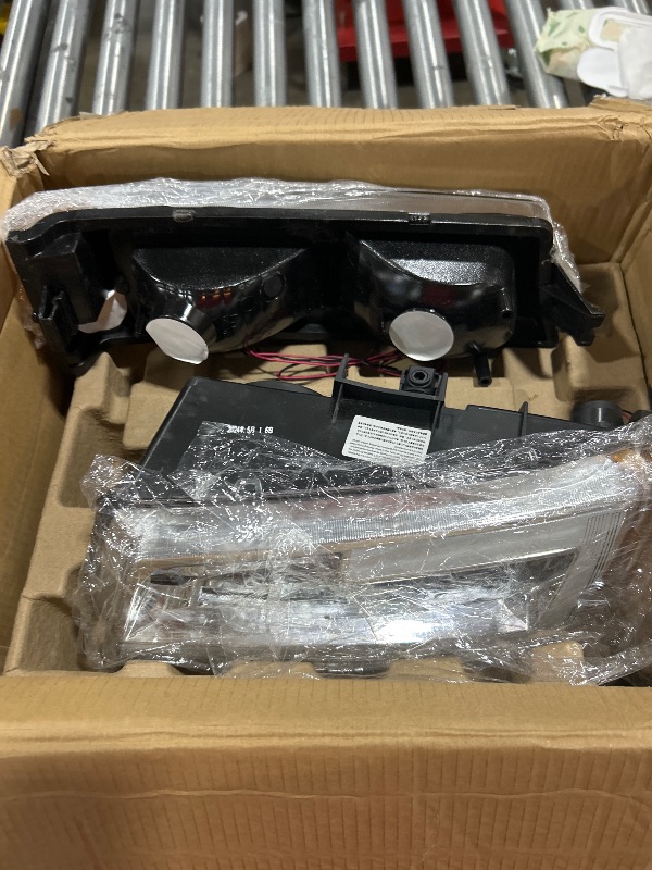 Photo 1 of PIT66 LED Headlights, Compatible with 2003-2006 Chevy Silverado 1500 2500 3500 HD 2003 2004 2005 2006, Compatible with 2003-2006 Chevy Avalanche 1500 2500(Clear Lens Amber Corner(C LED Style))