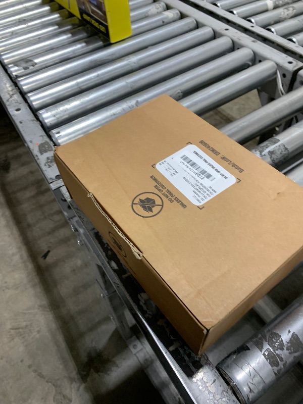 Photo 1 of Funko Pop! Display Case: Harry Potter - Harry Wanted Poster, Amazon Exclusive