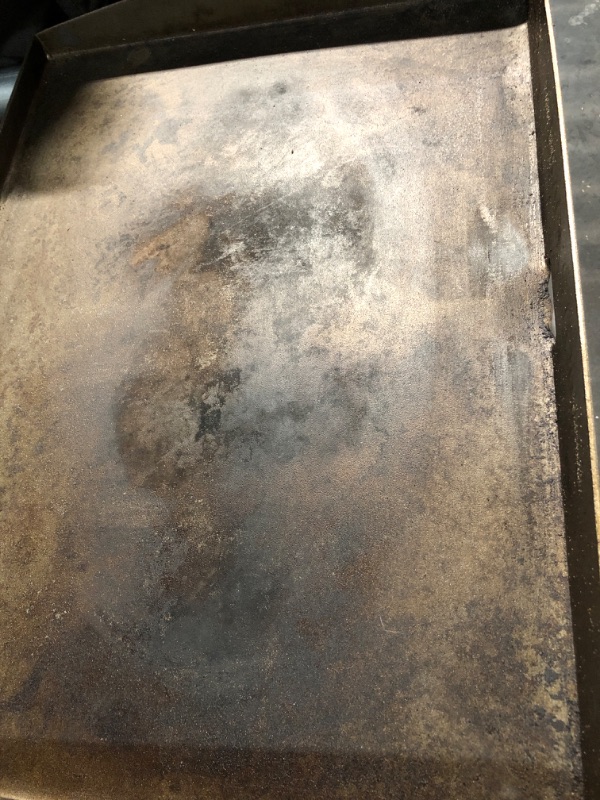 Photo 2 of (MINOR DAMAGE/MISSING PARTS/ SEE NOTES)  
Blackstone Griddle 22? Tabletop 2 Burner 24, 000 BTU Grill with Cover included