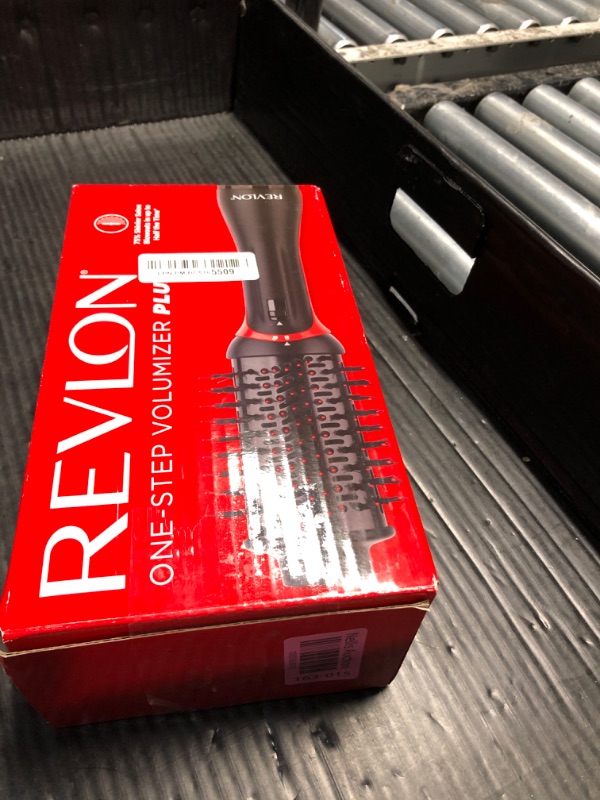 Photo 2 of ***MISSING BRUSH/ HANDLE ONLY***
Revlon Oval One Step Volumizer Plus Hair Dryer