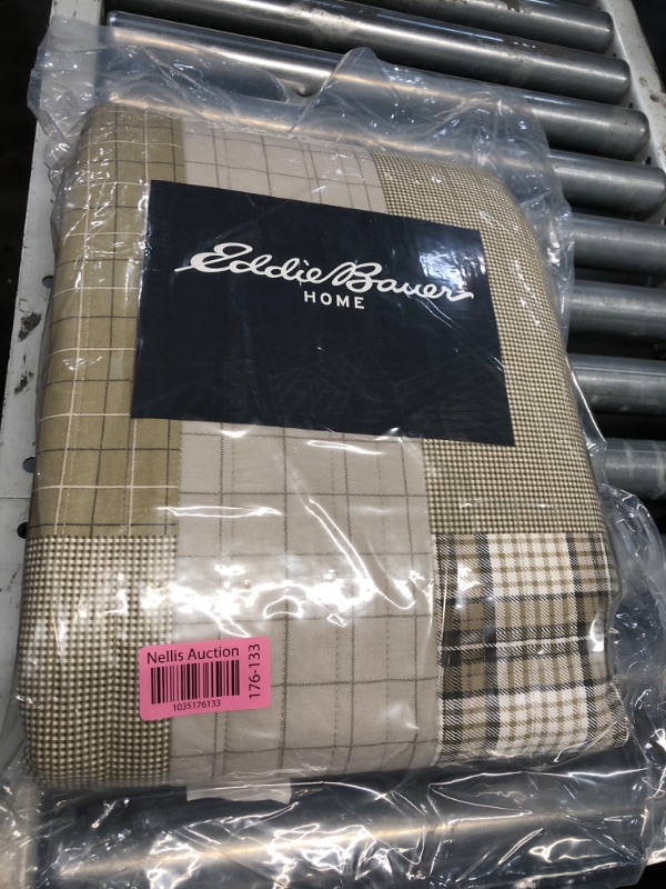 Photo 1 of ***MISSING PIECES***

Brown Fairview Quilt Set Twin - Eddie Bauer