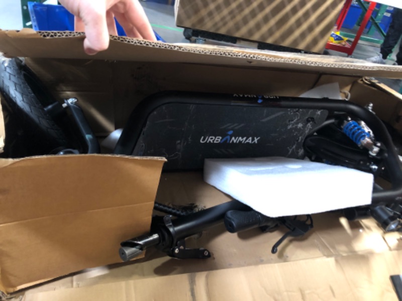 Photo 4 of ***NONREFUNDABLE, FOR PARTS/READ NOTES***
C1/C1 Pro Electric Scooter with Seat, 450W Powerful Motor up to 20/25 Miles Range, Foldable Electric Scooter for Adults Max Speed 15.5/18.6 Mph, Electric Scooter for Commuting with Basket

