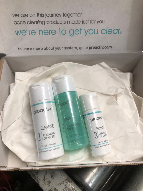 Photo 4 of ***FACTORY SEALED***
Proactiv 3 Step Acne Treatment - Benzoyl Peroxide Face Wash, Repairing Acne Spot Treatment 30 Day Complete Kit