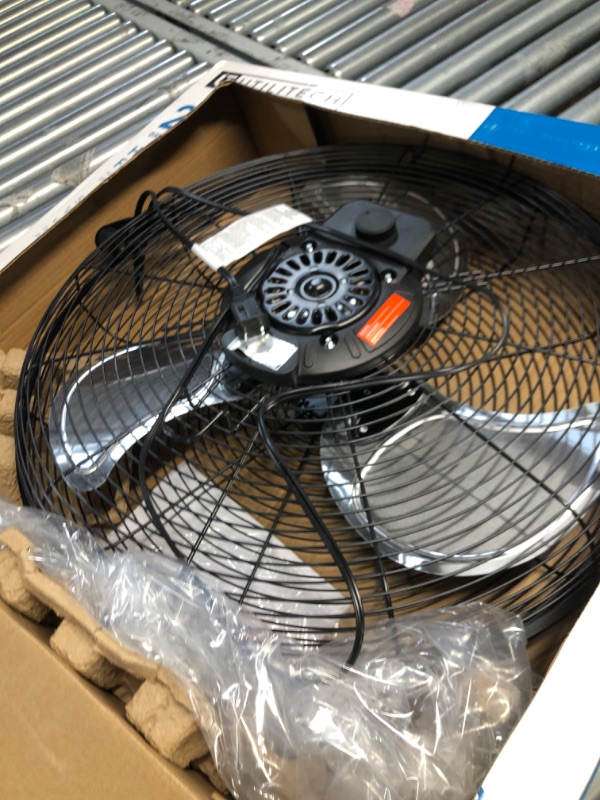 Photo 3 of ***HEAVILY USED AND DIRTY - DOESN'T POWER ON - UNABLE TO TROUBLESHOOT - SEE PICTURES***
Commercial Electric 20 in. 3-Speed High Velocity Shroud Floor Fan