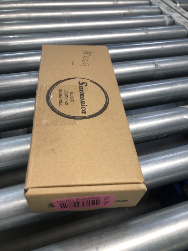Photo 1 of *USED*READ NOTES BEFORE BIDDING*OPENBOX, UNTESTED*Sax on the go SAXAMONICA