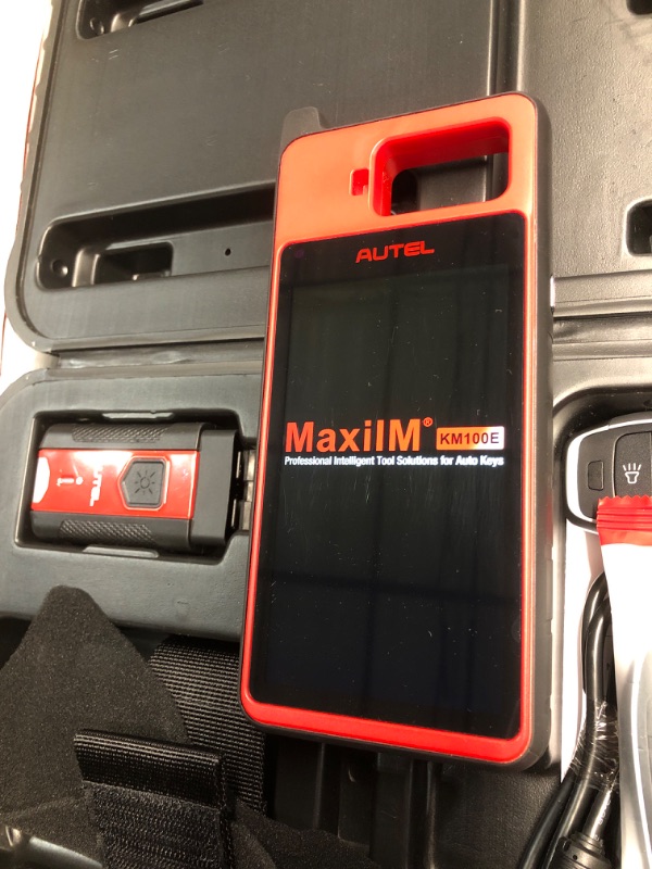 Photo 2 of **POSSIBLY MISSING SOME PARTS**Autel MaxiIM KM100(E) Scan Tool, 2024 Same as KM100 KM100X, Built-in APB112, Auto VIN & Scan VIN/License, Android 9.0, Car OBD Scan Tool for 150+ Brands, Lifetime-Updates