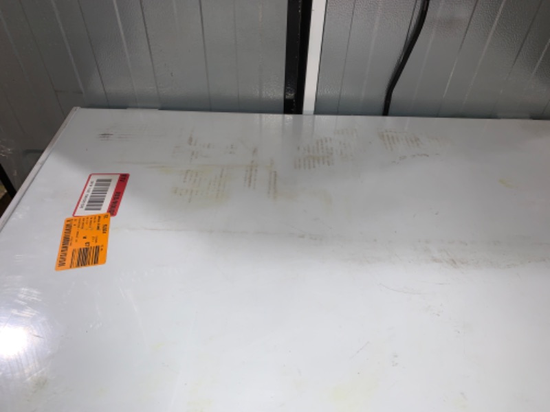 Photo 2 of ***TRUCK  / TRAILER PICK UP*** ***OUTSIDE AND INSIDE SCUFFED / DENTED***
7 cu. ft. Manual Defrost Chest Freezer in White Garage Ready