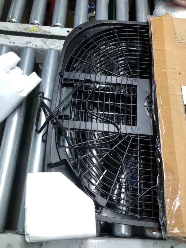 Photo 3 of ***NOT FUNCTIONAL - DOESN'T POWER ON - UNABLE TO TROUBLESHOOT***
Amazon Basics 20-Inch Box fan, 3 Speeds, 5 Blades, Lightweight Design, Black, 67 Watts, 6.8"D x 20.86"W x 21.33"H