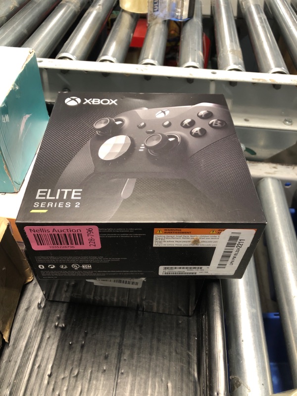 Photo 4 of  Xbox Elite Wireless Controller Series 2 - Black