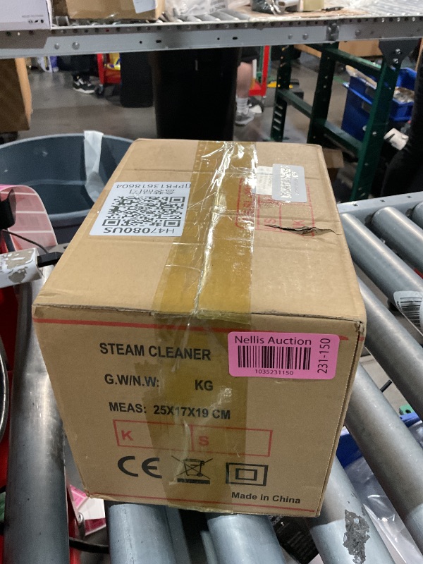 Photo 1 of ***MISSING WARER RESEVOIR TOP/PARTS ONLY ITEM*** Irishom 2500W Portable Handheld Steam Cleaner High Temperature Pressurized Steam Cleaning Machine with Brush Heads and Gloves for Kitchen Furniture Bathroom Car