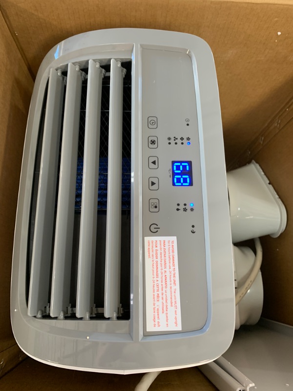 Photo 3 of ***USED - DAMAGED - UNTESTED - SEE COMMENTS***
BLACK+DECKER 10,000 BTU Portable Air Conditioner up to 450 Sq.Ft. with Remote Control,White
