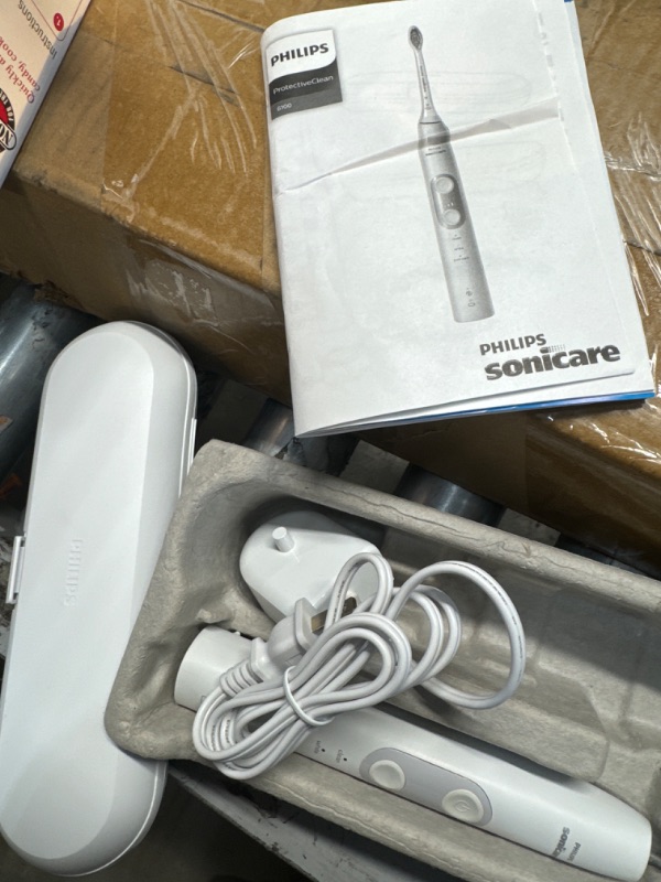 Photo 2 of *REPLACE TOP PIECE** Philips SoniCare ProtectiveClean 6100 Cordless Toothbrush