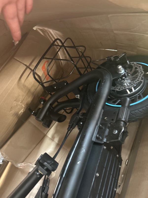 Photo 2 of **** MISSING CHARGER CANNOT FULLY TEST *** Electric scooter. Black 