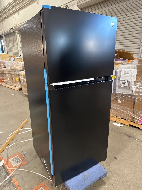 Photo 1 of Kenmore 30 in. 18.2 cu. ft. Capacity Refrigerator/Freezer with Adjustable Glass Shelving