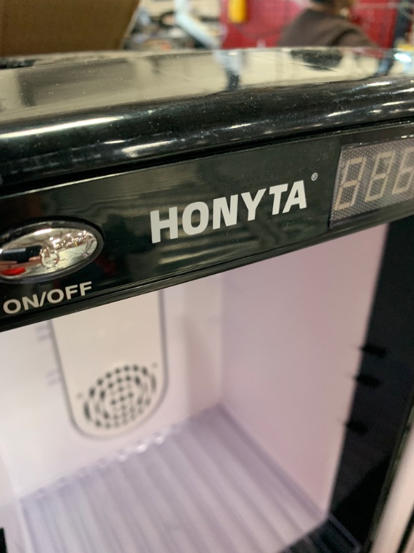 Photo 2 of * DAMAGED* HONYTA MINI FRIDGE BLACK 