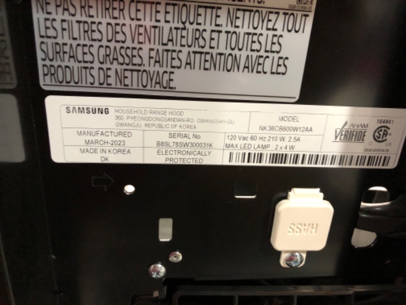 Photo 11 of ***NONREFUNDABLE - THIS SALE FINAL -  PARTS ONLY - SEE COMMENTS***
Samsung 36" Bespoke Smart Wall Mount Hood in Clean White, NK36CB600W12AA