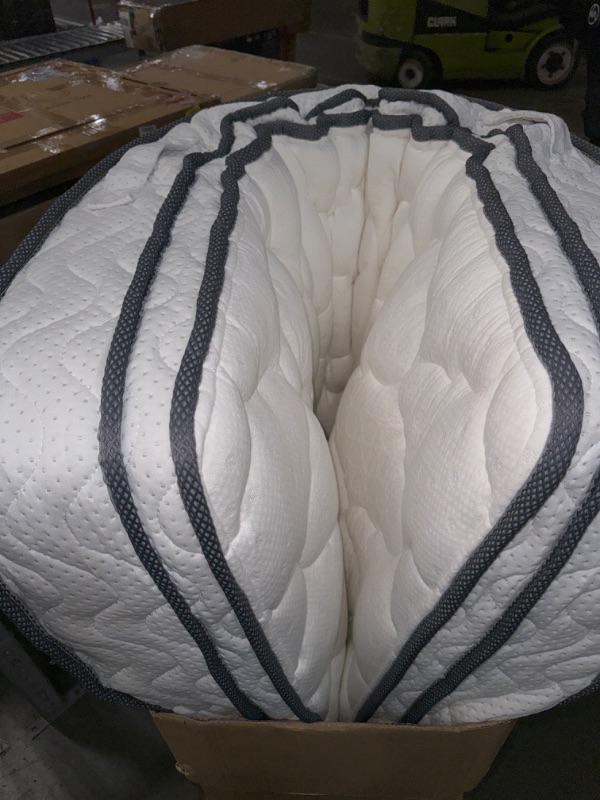 Photo 1 of *UNKNOWN STOCK PHOTO** 8 INCH CERTIPUR-US MATTRESS QUEEN 