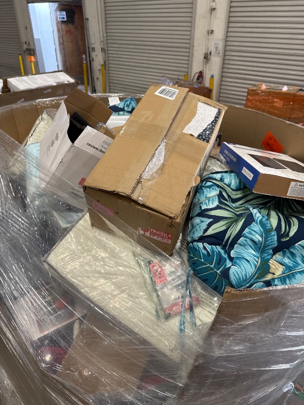 Photo 1 of **SEE NOTES** Nonrefundable Nellis Auction No Sale/Trash Pack 