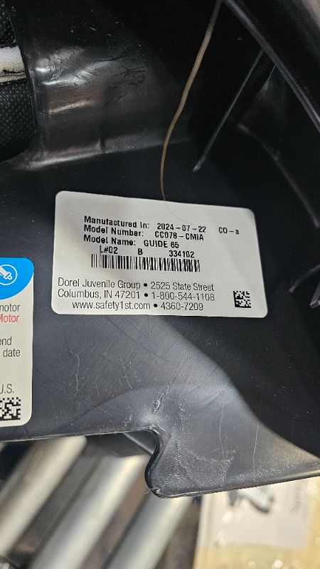 Photo 1 of Safety 1st Guide Convertible Car Seat, Fits 3 Across, Forward Facing and Rear Facing, Chambers