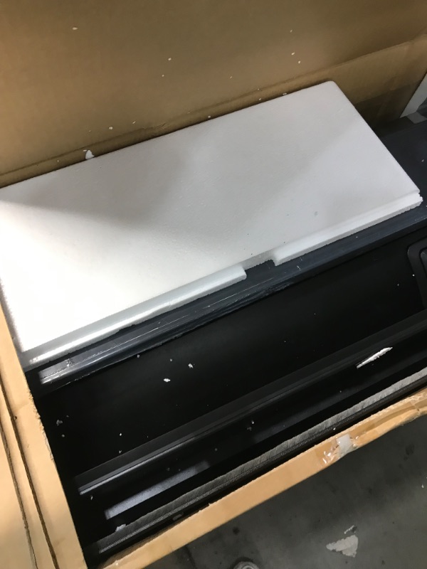 Photo 6 of ***NONREFUNDABLE - MAJOR DAMAGE - UNKNOWN COMPATIBILITY - SEE COMMENTS***
Retractable Hard Truck Bed Tonneau Cover Fits Low Profile Black Aluminum Water Resistant